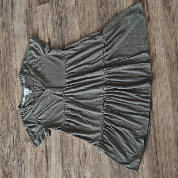 Knox Rose Dresses & Skirts - EUC Soft olive sundress